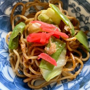 パプリカ入りソース焼きそば